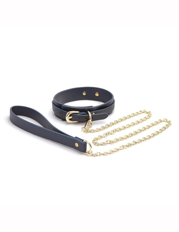 Bondage Couture Collar & Leash Discount
